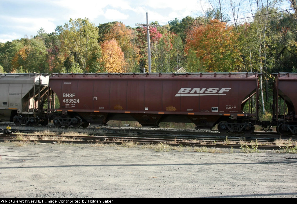 BNSF 483524