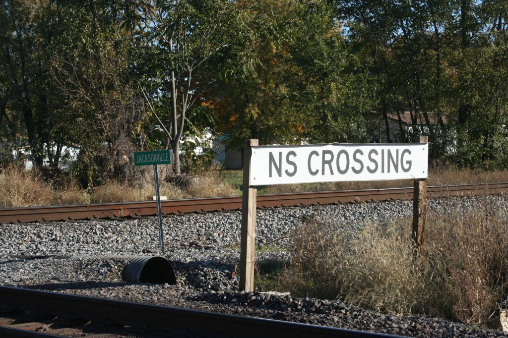 Wierd BNSF line with the ECP equipped coal trains crosses the Wabash and the abandoned Jack Line