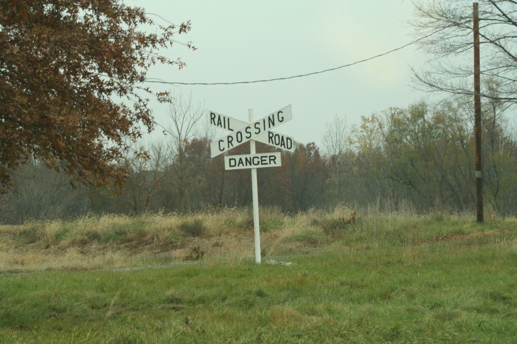 Pennsy crossbuck, relocated