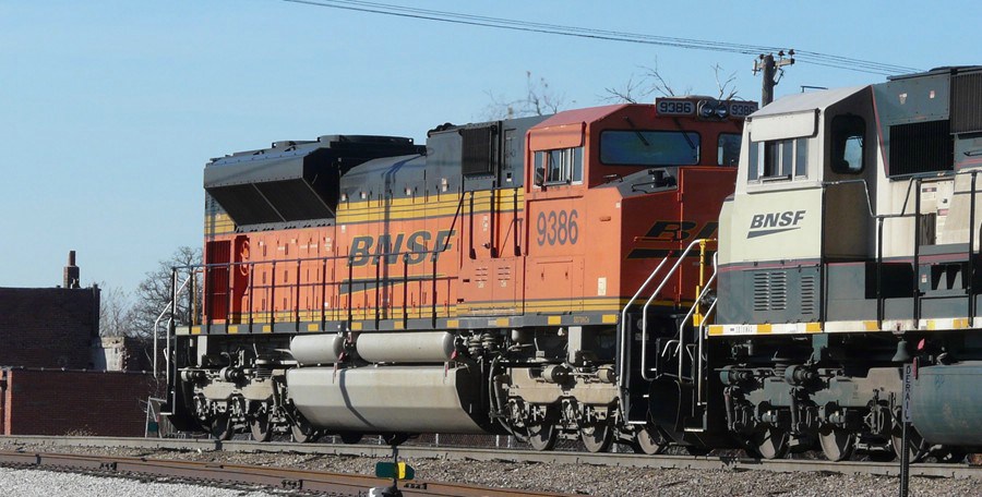 BNSF 9386