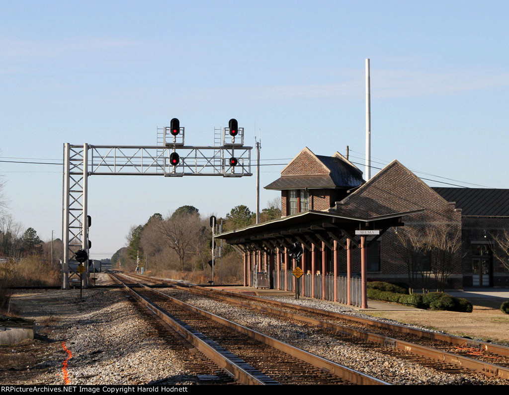 New signals on CSX "A" line facing southbound with crossing of NS