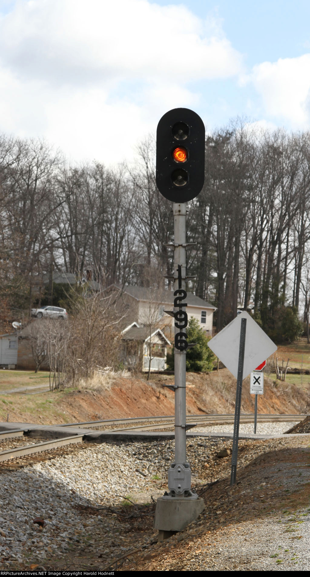 Signal at NS mp S 129.6