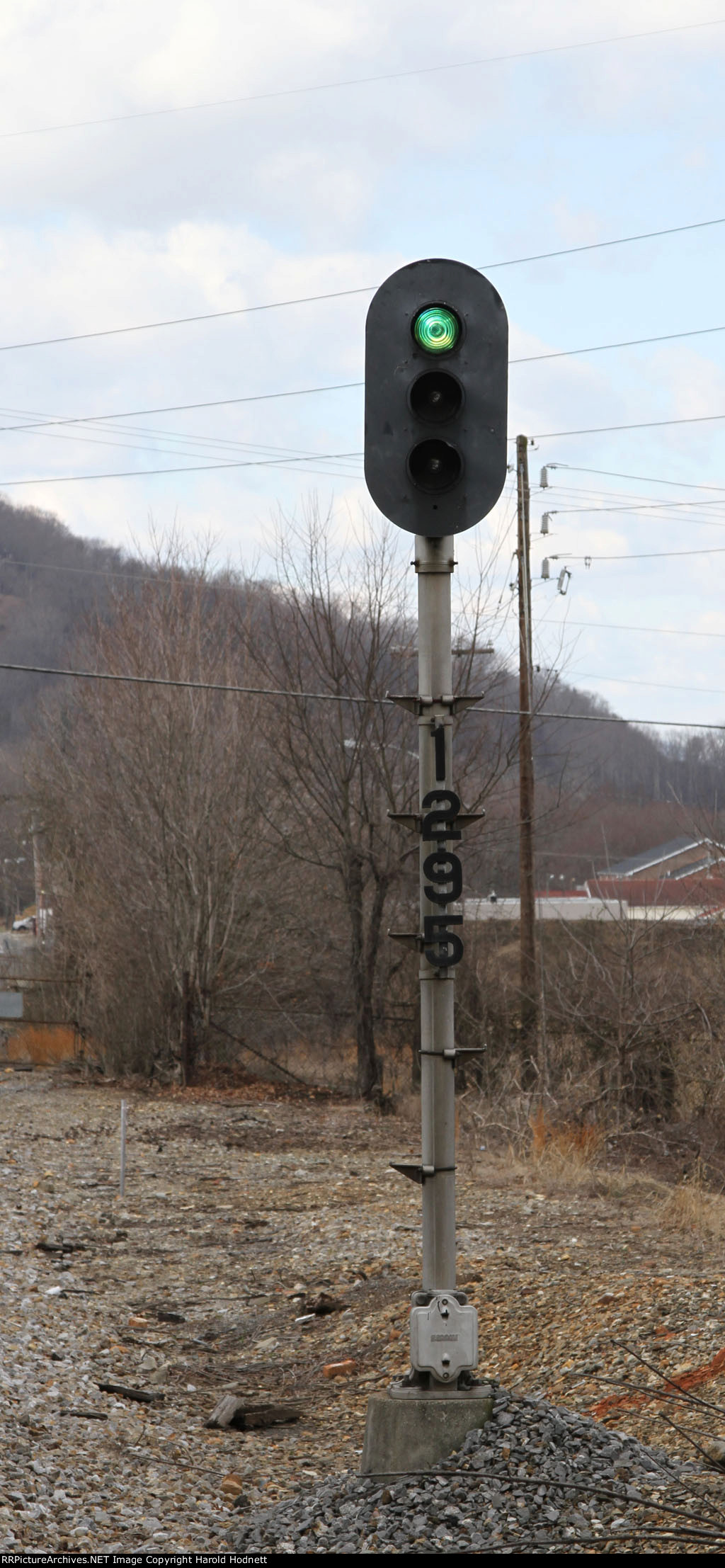 NS signal S129.5 