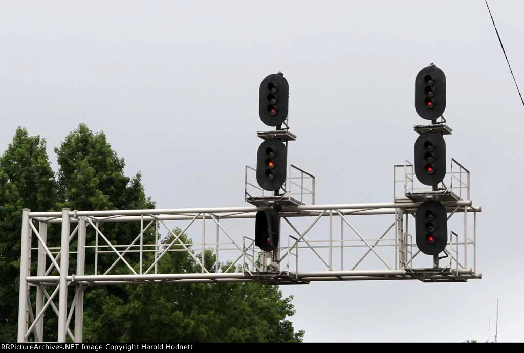 The signals at Charlie Baker "Medium Approach" track 2