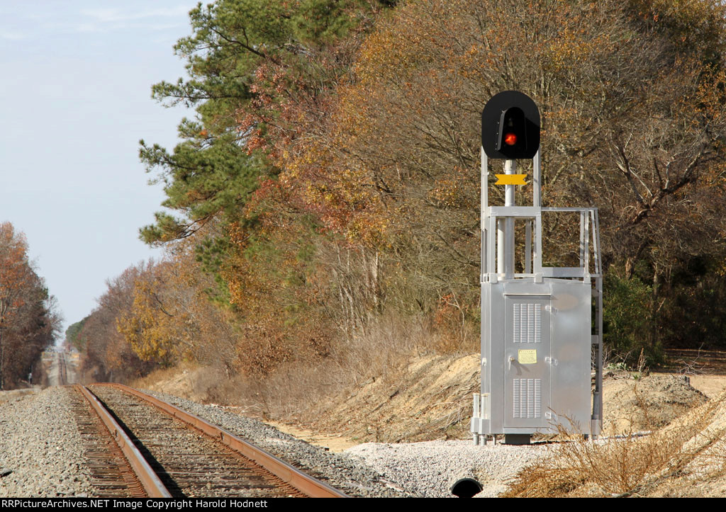 Signal on NS track 
