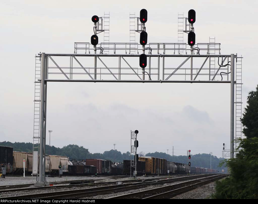 The signals at DI, across from the yard tower