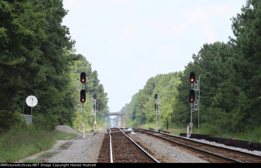 The signals looking northbound