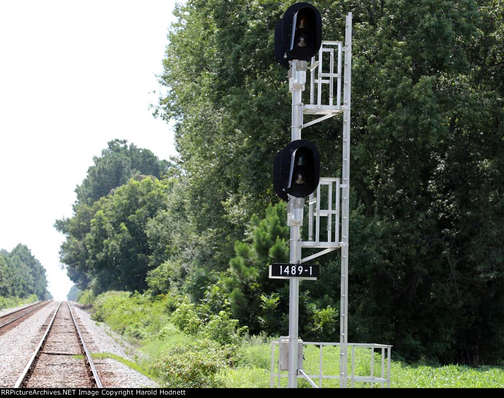 CSX A 148.9 intermediate signal