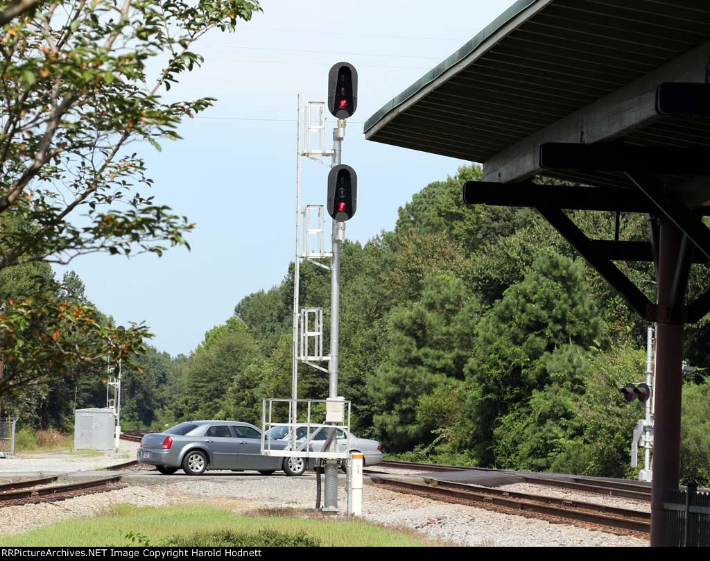The new signal for the passenger trains leaving tie station