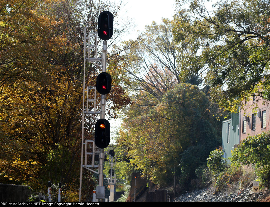 Signal at Southern Junction for CSX line 