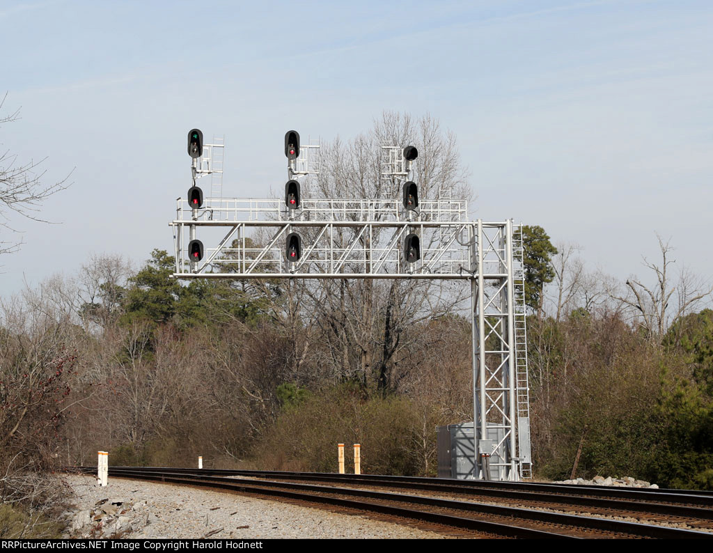 New signals showing clear on track 1 for P090