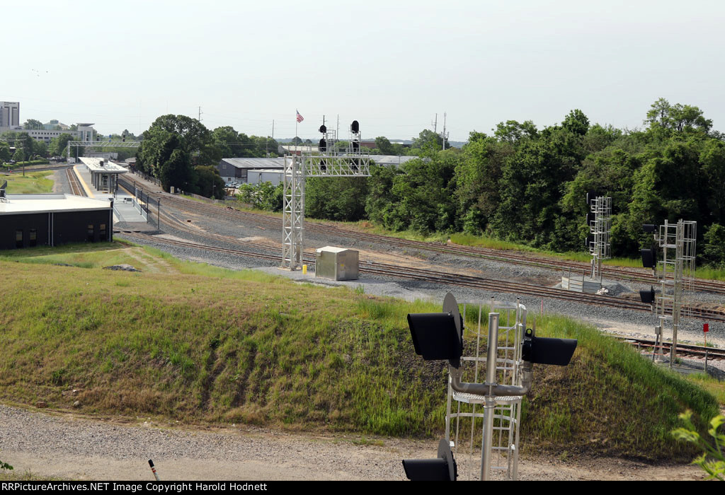Lots of new signals to look at! Foreground is the "original" NS line