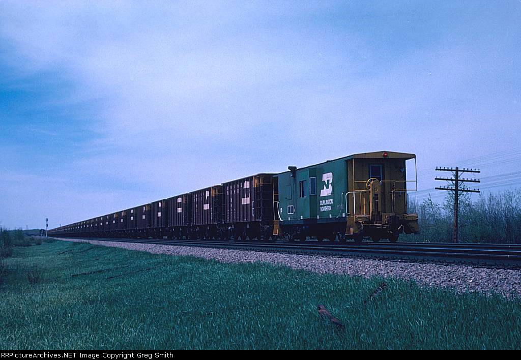 BN bay window caboose