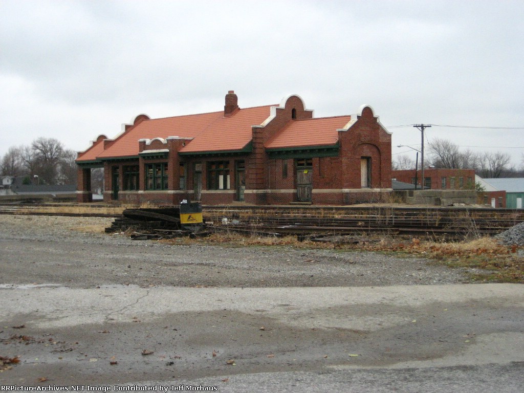 Ex C&A / GM&O Depot along the KCS Line