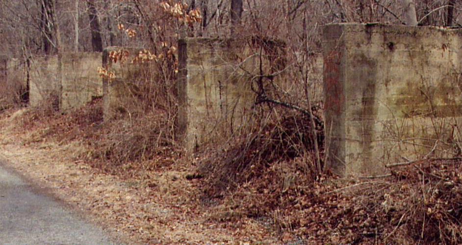 Unloading site for hoppers?