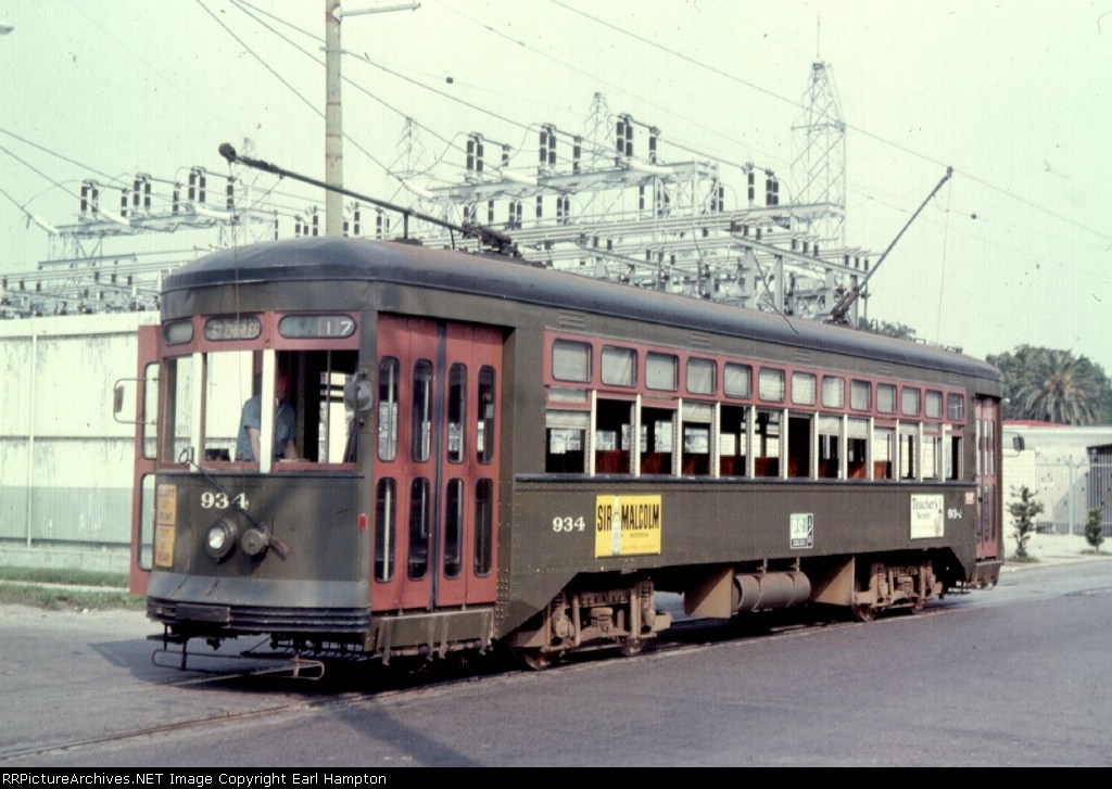 NOPSI streetcar 934 on Willow St.