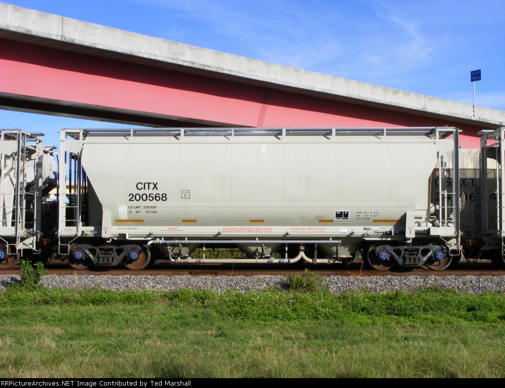 CITX 200568 sitting on the siding, west of FLL