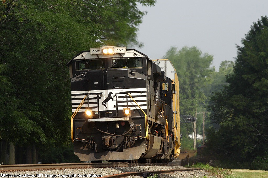 NS 2725 SD70M-2