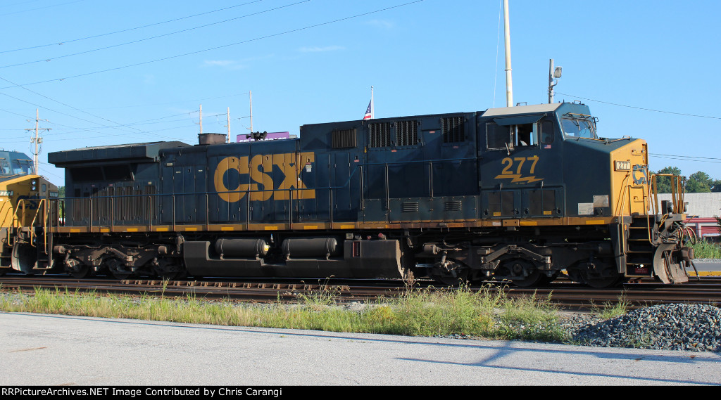 CSXT 277 on Q296-17