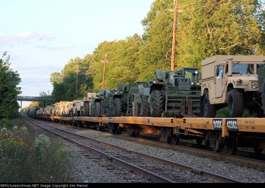 W892 Military Train