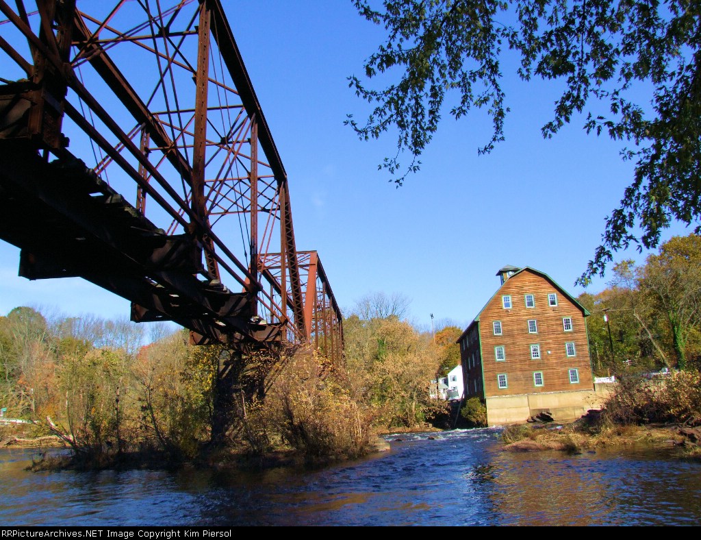Long Since Abandoned CNJ Iron Truss Bridge