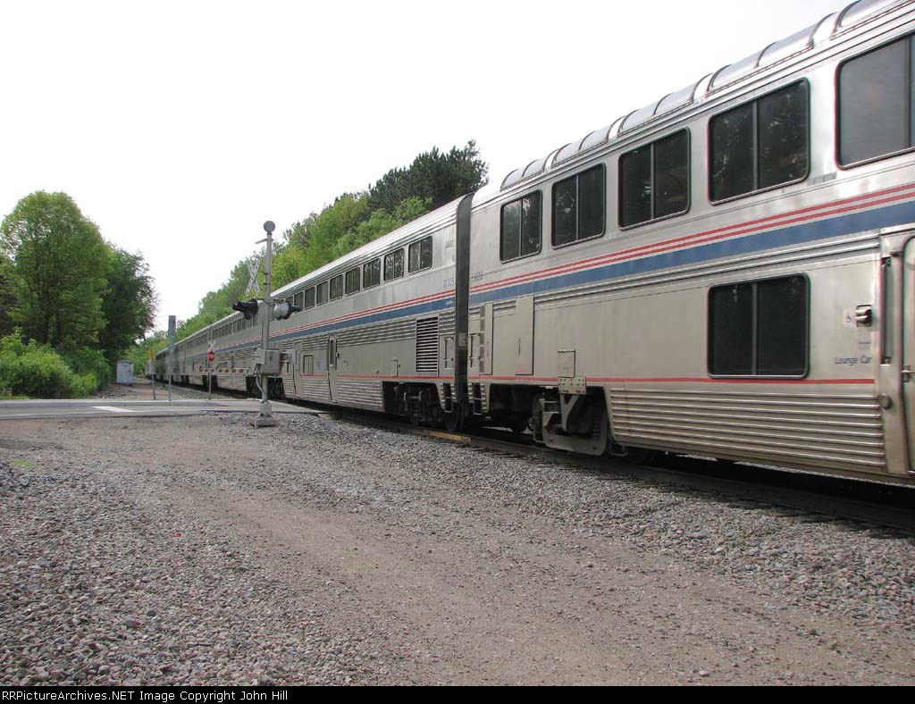 080525008 Rerouting eastbound Amtrak #8 on Wayzata Sub crosses Oakland Road
