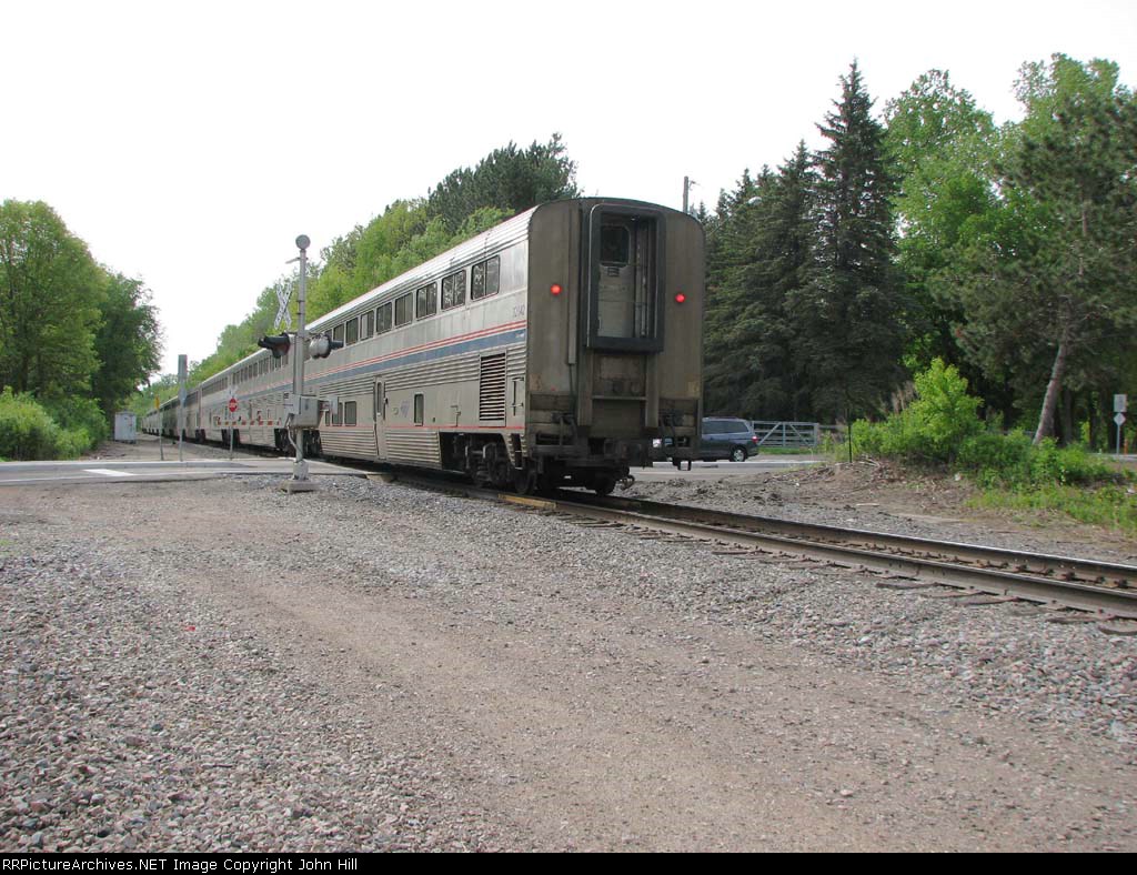 080525010 Rerouting eastbound Amtrak #8 on Wayzata Sub crosses Oakland Road