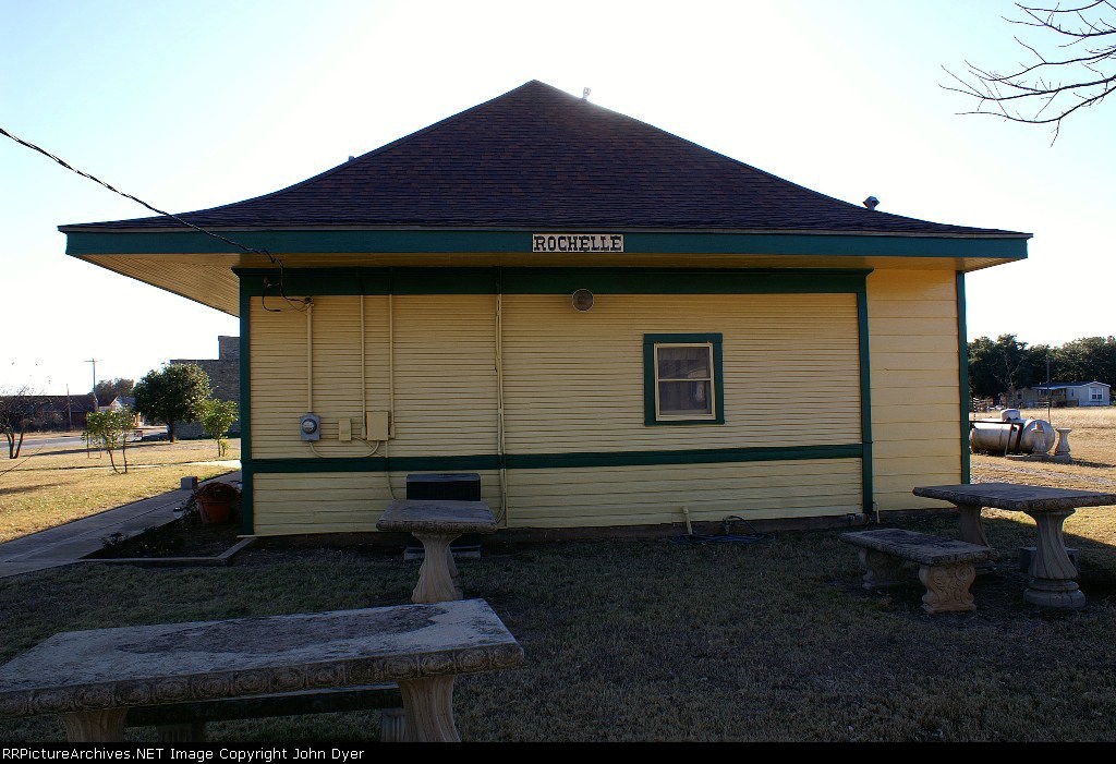Restored ATSF depot in Rochelle, Texas