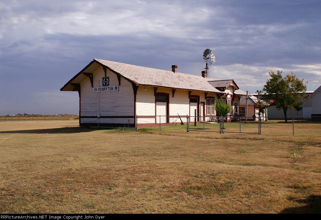 Historic 1899 Santa Fe Depot