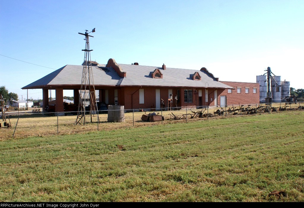 Quanah, A`me, & Pacific Depot