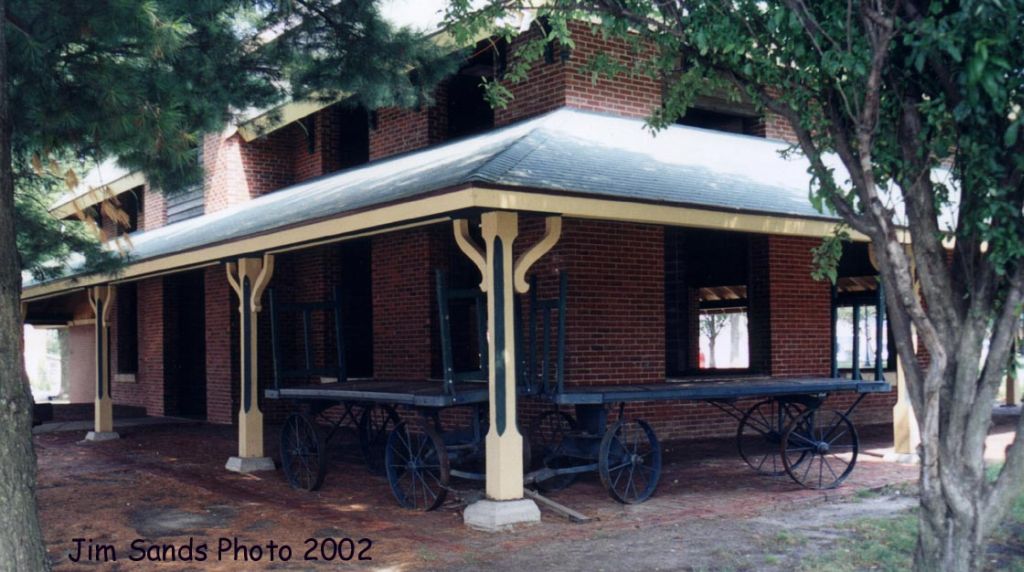 Milwaukee Road Baggage Carts 2002