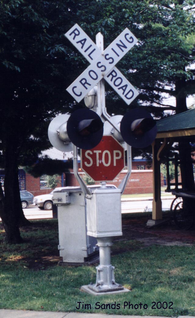 Milwaukee Road crossing guard 2002