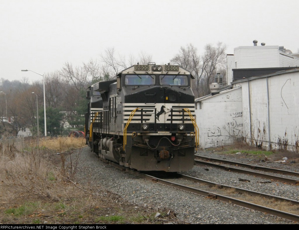 V92 returning to the CHW Yard after working at Pilgrims Pride