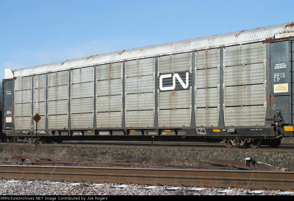 CN 704380