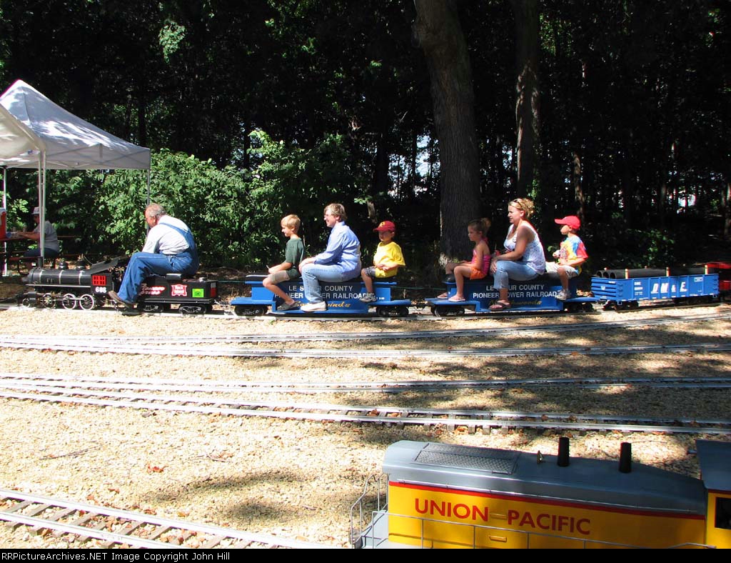 100827013 Pioneer Power Railroad http://www.pioneerpowershow.com/miniature.html