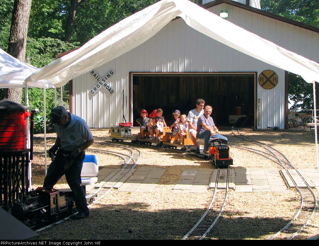 100827034 Pioneer Power Railroad http://www.pioneerpowershow.com/miniature.html