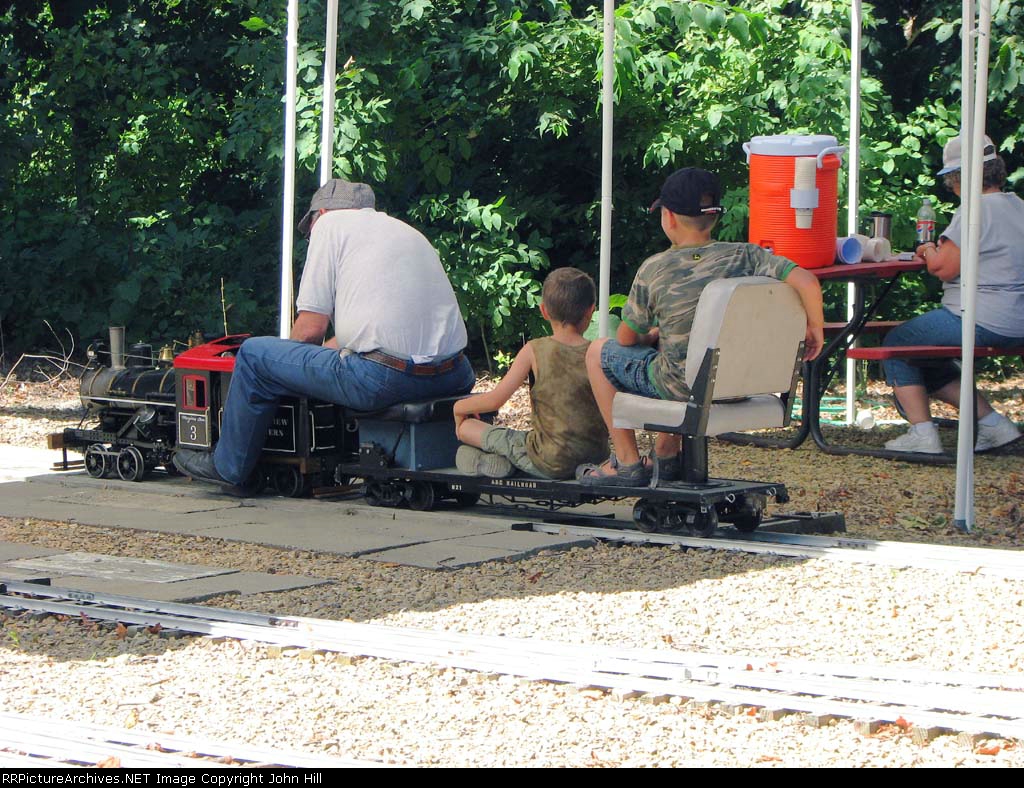 100827041 Pioneer Power Railroad http://www.pioneerpowershow.com/miniature.html