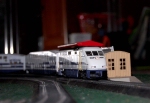 HO Scale Metrolink 878 Leading a 3-car Train