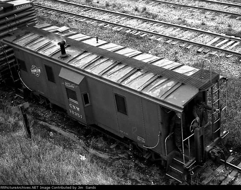 CNW 10351 @ St Louis Park,MN