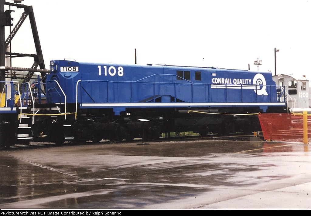 MT-6 # 1108  looks pretty clean on display during an open house