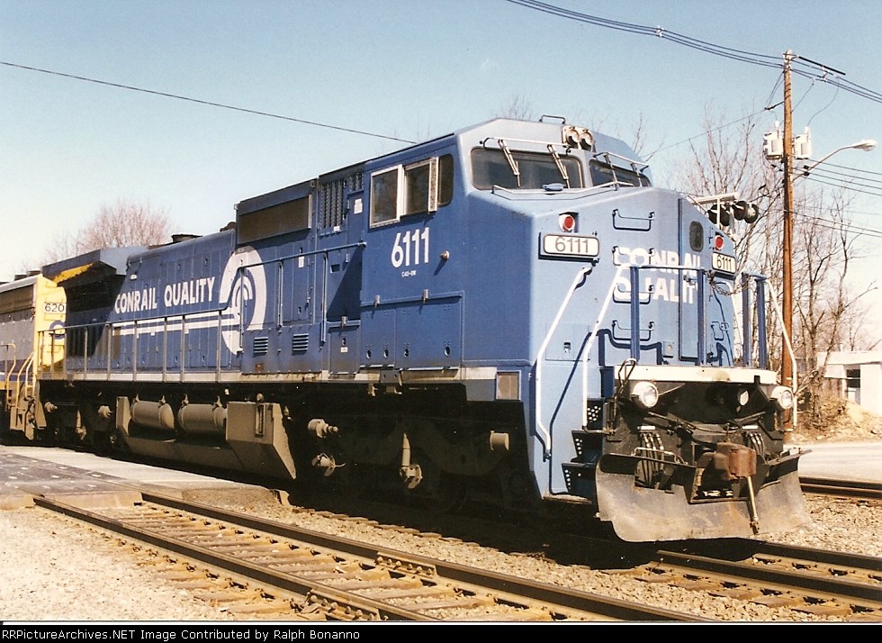 SECS crosses Railroad Ave, southbound at CP-33 on the River Line
