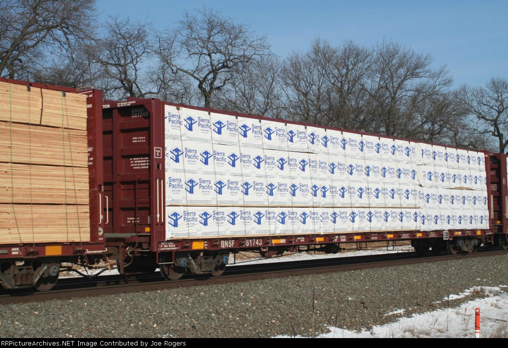 BNSF 561743