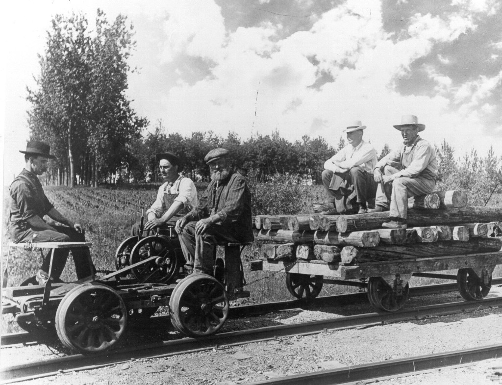 Very Basic Motor car with push car trailer 