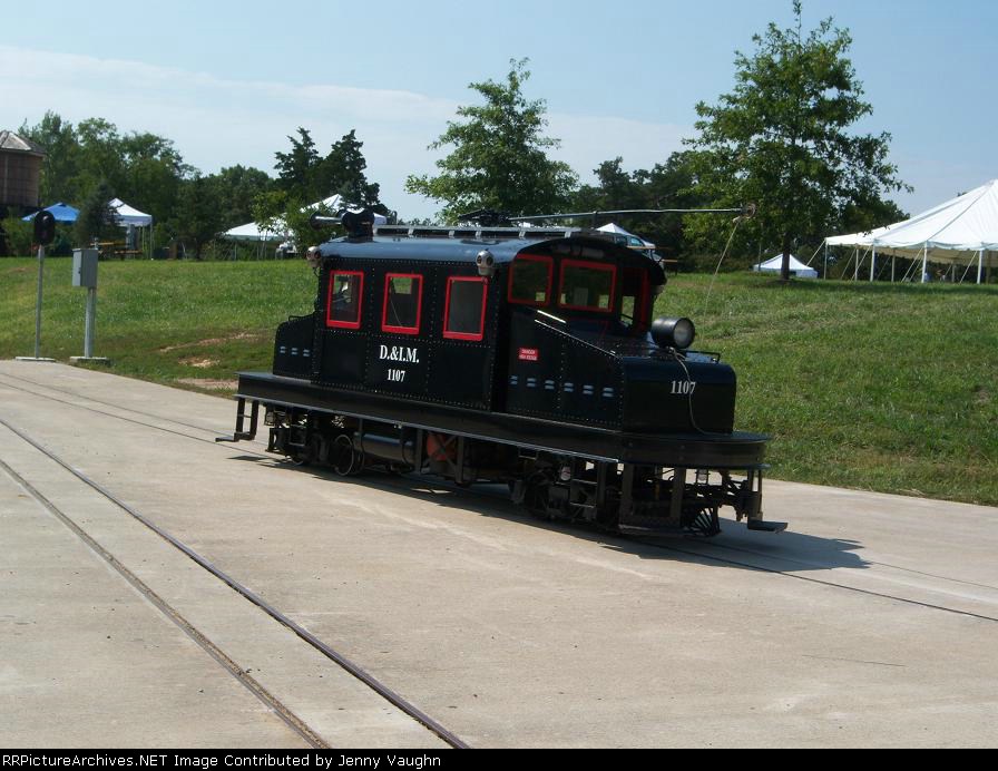 #1107 heading for the station