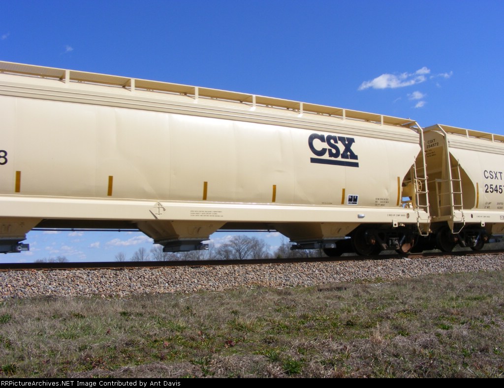 New CSX Covered Hoppers