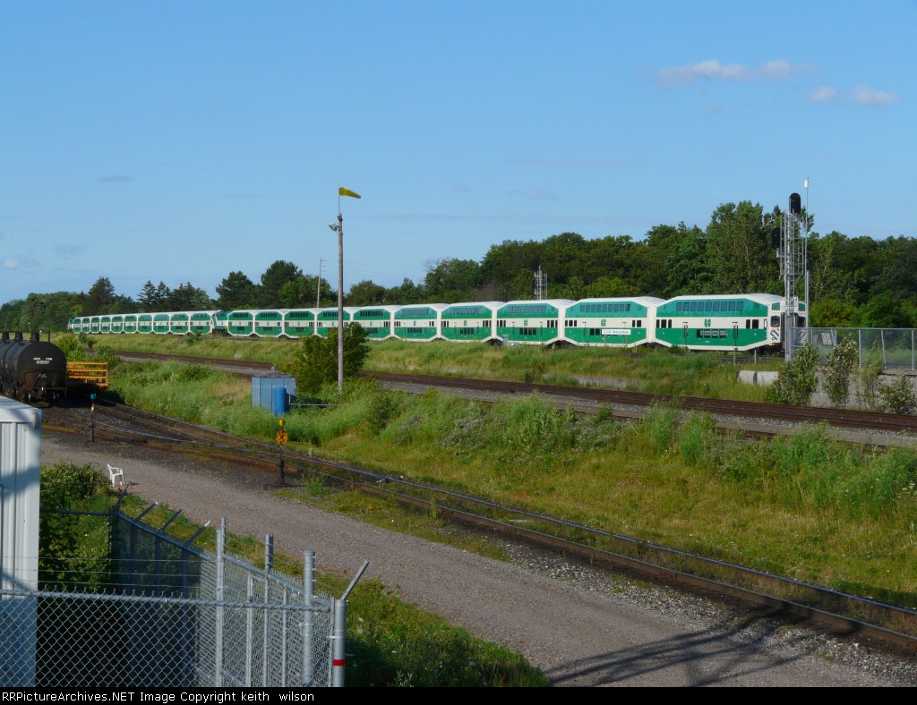 VERY RARE SIGHT - ONE LONG GO TRAIN