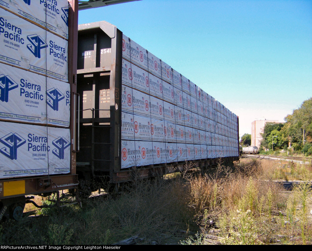 HLSC 2541 with Hampton Lumber load