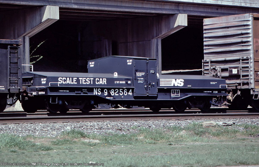 NS Scale Test car