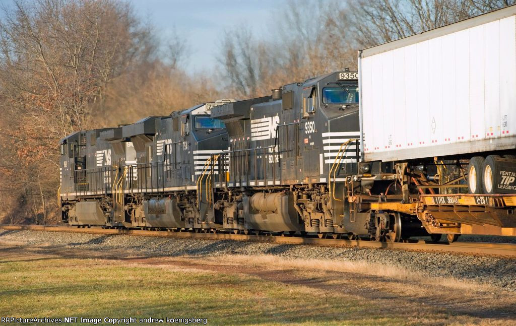 Norfolk Southern GE C-40-9W 9669