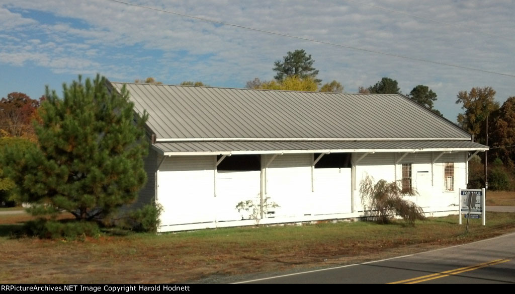 Appears to be an old RR station